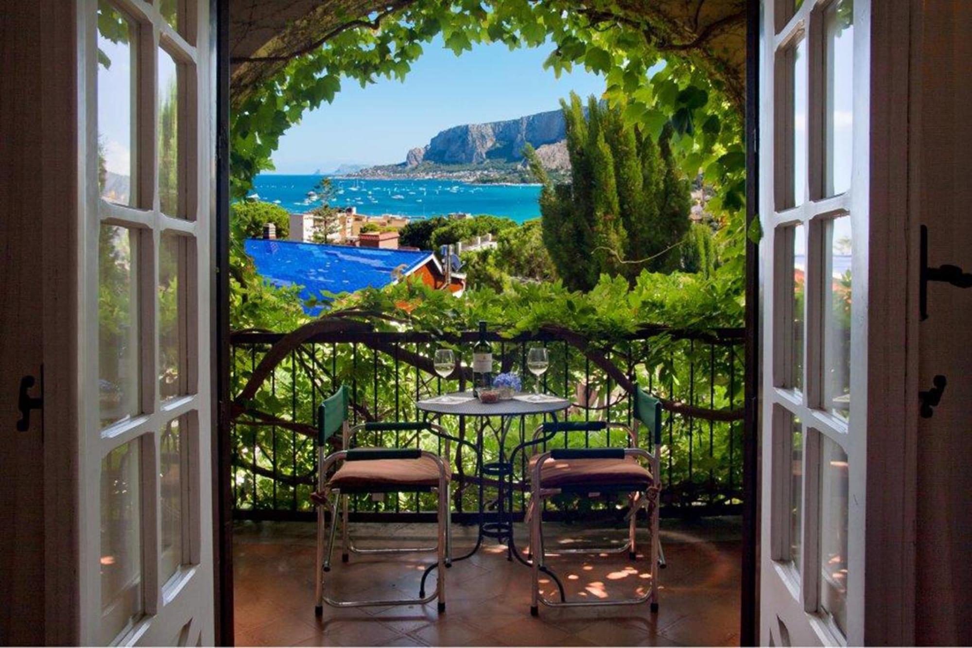 Il Glicine Sul Golfo Bed & Breakfast Mondello Bilik gambar